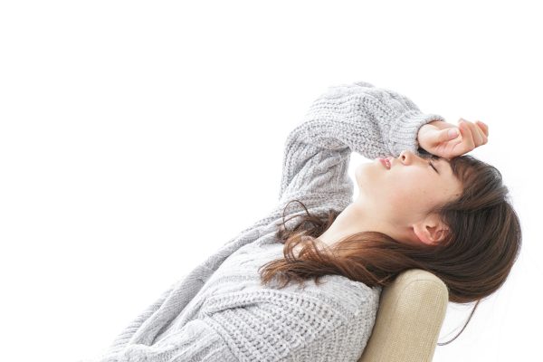 頭痛はどう治せばいい？辛い頭痛の症状と原因、対策法、おすすめの薬について